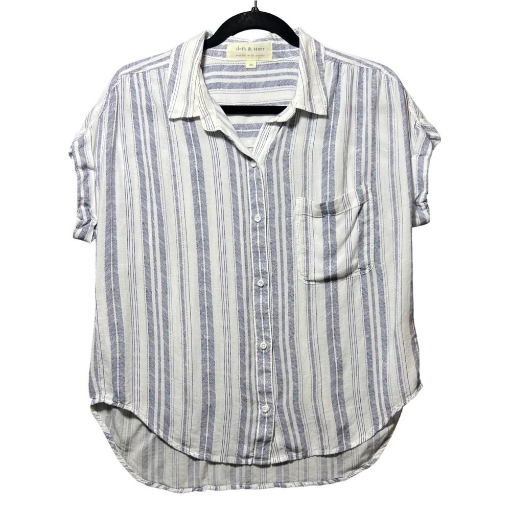 Cloth & Stone Blue White Striped Rayon Button Down Shirt Cuffed Short Sleeve M